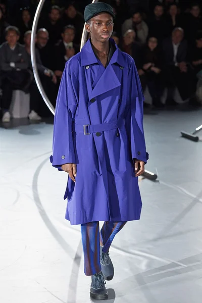 Look 37